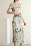 FullPleatedPrintedBackSlitDress1