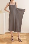 Loose-Pleated-Midi-Dress-g1