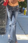 Pocketed-Low-waisted-Flares-Jeans-1