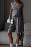 Single-breasted-Tank-Top-Blazer-Shorts-Set-8