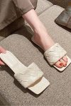 Square-Toe-Woven-Slippers-3