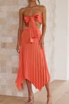 Tie-front-Strapless-Crop-Top-Pleated-Skirt-Suits-7