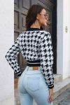 V-Neck-Houndstooth-Knitted-Crop-Top-2